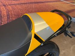 2026 Triumph Thruxton 400 Thruxton Yellow