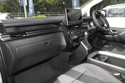 2026 Hyundai STARIA LOAD