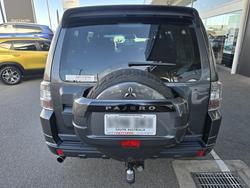 2011 Mitsubishi Pajero GLX