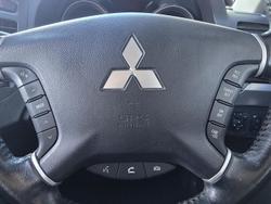 2011 Mitsubishi Pajero GLX