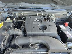 2011 Mitsubishi Pajero GLX