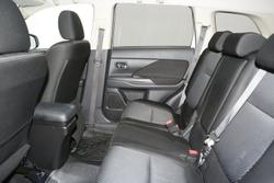 2015 Mitsubishi Outlander LS