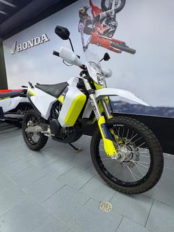 2020 Husqvarna 701 ENDURO LR 701 White