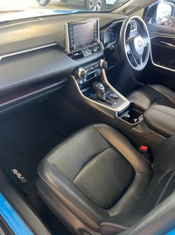 2020 Toyota RAV4 Cruiser