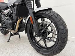 2026 Royal Enfield GUERILLA 450 Silver