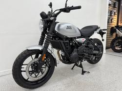 2026 Royal Enfield GUERILLA 450 Silver