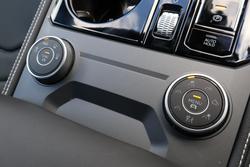 2025 Volkswagen Touareg 210TDI Wolfsburg Edition
