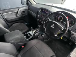 2011 Mitsubishi Pajero GLX