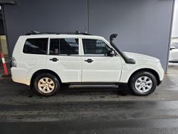 2011 Mitsubishi Pajero GLX