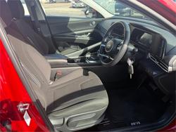 2023 HYUNDAI i30 HEV 1.6P DCT CN7.V2 MY24 RED