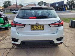 2024 Mitsubishi ASX ES