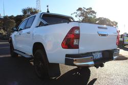 2021 Toyota Hilux SR5