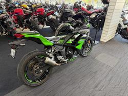2016 Kawasaki Ninja 300 ABS (EX300B) Ninja Black