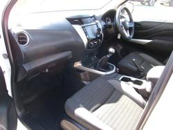 2021 Nissan Navara SL
