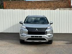 2022 Mitsubishi Outlander LS