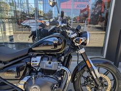 2026 Royal Enfield (see Also Enfiel 2026 Royal Enfield (see Also Enfiel 650CC SUPER METEOR 650 Road INTERSTELLAR GREEN
