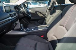 2017 Mazda 3 SP25