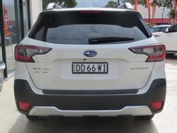 2022 Subaru Outback AWD Touring
