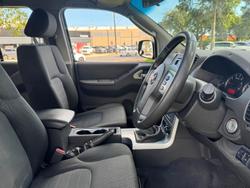 2013 Nissan Navara ST D40 Series 6 4X4 Dual Range Midnight Black