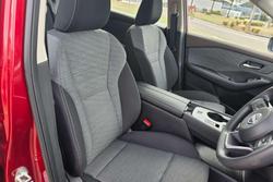 2025 Nissan X-TRAIL ST