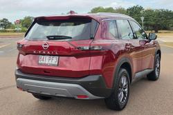 2025 Nissan X-TRAIL ST