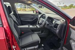 2025 Nissan X-TRAIL ST