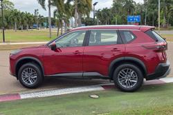 2025 Nissan X-TRAIL ST