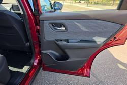 2025 Nissan X-TRAIL ST