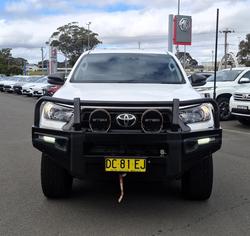 2021 Toyota Hilux SR