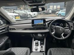 2025 Mitsubishi Outlander PHEV Exceed Tourer