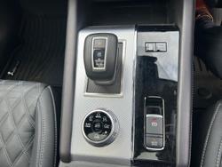 2025 Mitsubishi Outlander PHEV Exceed Tourer