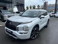 2025 Mitsubishi Outlander PHEV Exceed Tourer
