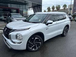 2025 Mitsubishi Outlander PHEV Exceed Tourer