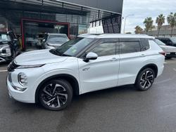 2025 Mitsubishi Outlander PHEV Exceed Tourer