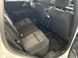 2025 Mitsubishi Outlander PHEV ES