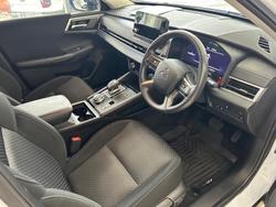 2025 Mitsubishi Outlander PHEV ES