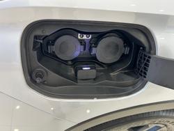 2025 Mitsubishi Outlander PHEV ES