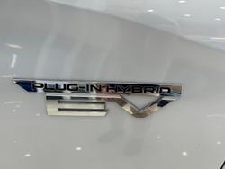 2025 Mitsubishi Outlander PHEV ES