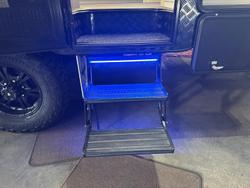 2026 JB Caravans 23'6 Dirt Roader Xtreme Rear Club Save $13,690 Was $136,900