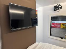 2026 JB Caravans 23'6 Dirt Roader Xtreme Rear Club Save $13,690 Was $136,900