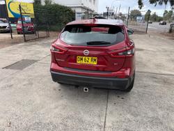 2018 NISSAN QASHQAI ST J11 MY18 Red