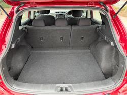 2018 NISSAN QASHQAI ST J11 MY18 Red