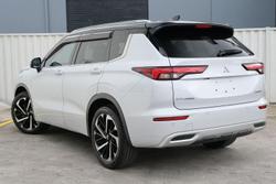2023 Mitsubishi Outlander Exceed Tourer