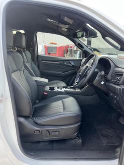 2025 Isuzu MU-X LS-T