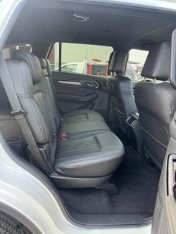 2025 Isuzu MU-X LS-T