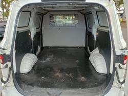 2022 LDV G10 +