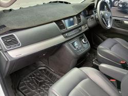 2022 LDV G10 +