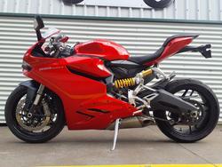 2014 Ducati 899 Panigale Panigale Red
