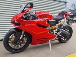 2014 Ducati 899 Panigale Panigale Red