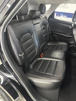 2020 MG HS Vibe SAS23 MY20 Black Pearl